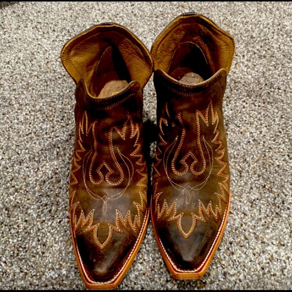 Ariat Dixon- weathered brown- size 10